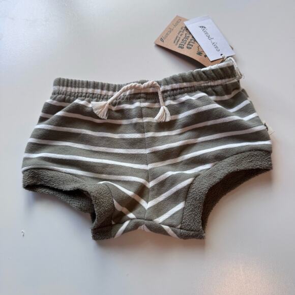 Easy Peasy Newborn Baby Organic Bloomer Shorts 6-9 months Lot of 3 Soft Comfort - Picture 9 of 11